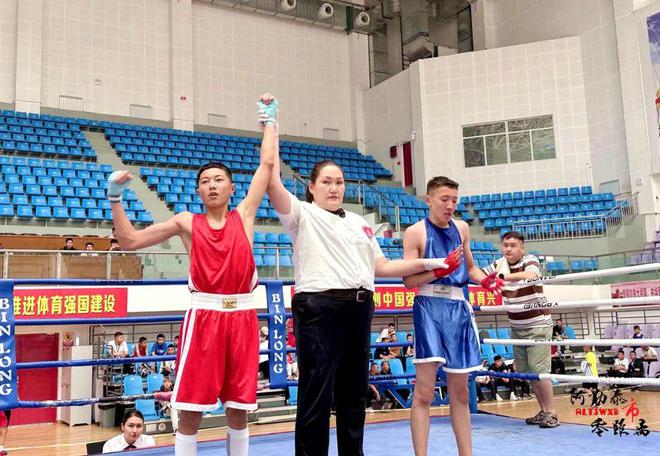 阿勒泰“体彩杯”青少年拳击锦标赛在阿勒泰市火热开赛(图7)