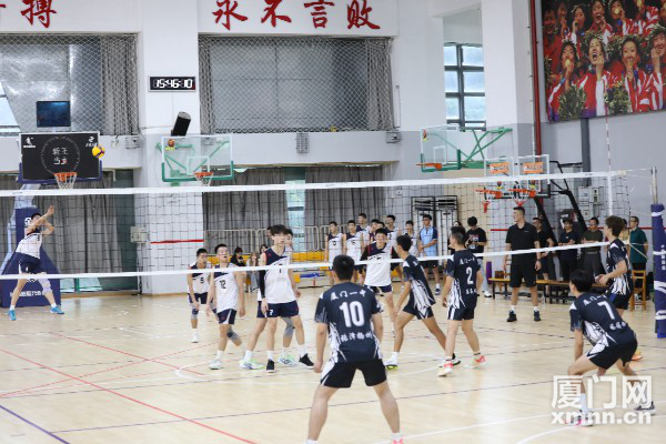热血沸腾！这些队伍拿了2024年厦门市中小学生排球锦标赛的冠军(图1)