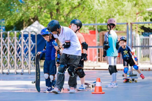 2024年上海市青少年体育暑期工作推进会举行(图6)