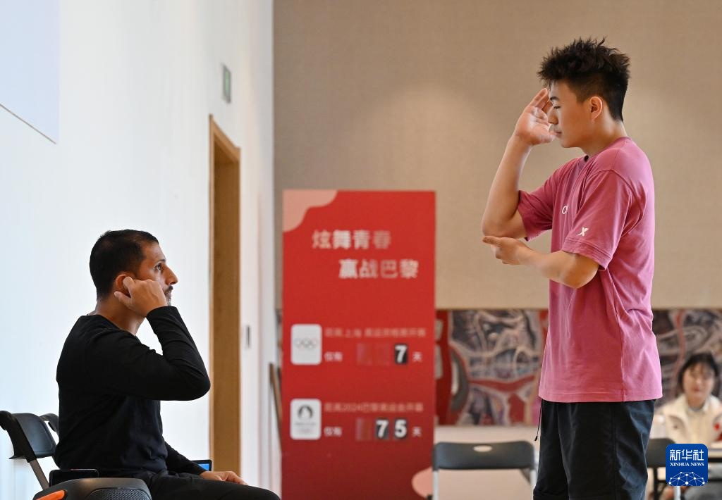 法国霹雳舞传奇人物助力中国队舞向巴黎(图7)