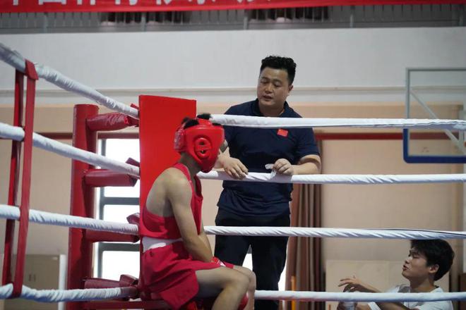 “拳”力以赴！嘉定拳击健儿喜获4金！(图2)