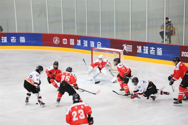 2024年全国青年男子冰球锦标赛（U18）在临港区开赛(图2)