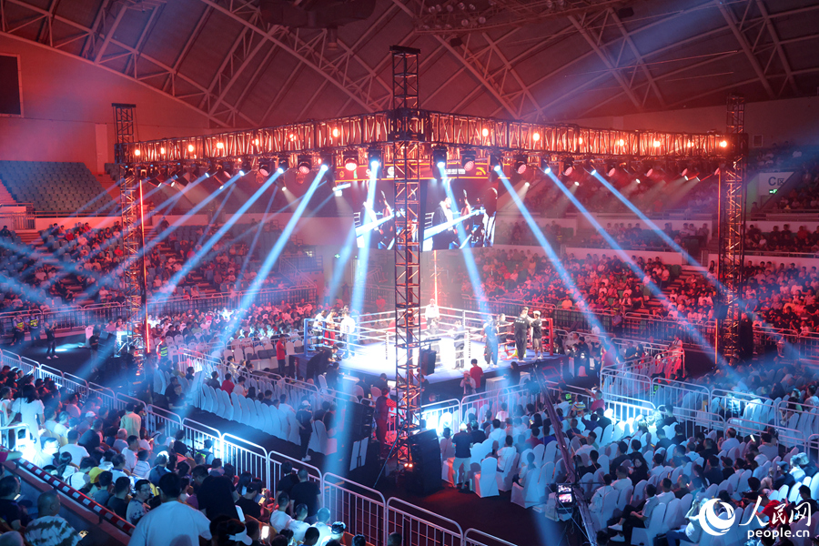 中国拳手夺得3条金腰带 2024WBCWBO职业拳王争霸赛在厦门集美精彩上演(图1)