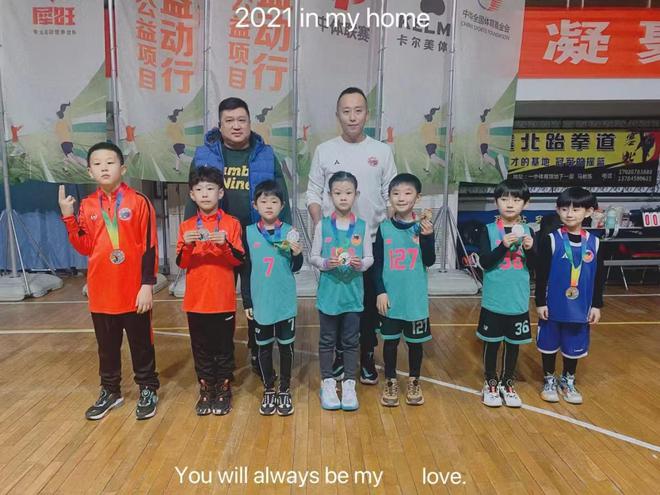 《乐航体育篮球训练赛激情12支队伍齐聚宣化一中篮球馆(图4)