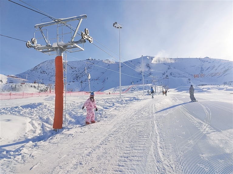 四轮驱动 冰雪经济加速前行(图5) 四轮驱动 冰雪经济加速前行(图5)