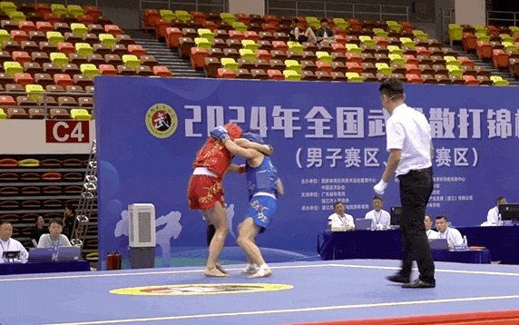强强搏杀!吉林老将智擒全运会亚军现场高潮迭起(图2) 强强搏杀!吉林老将智擒全运会亚军现场高潮迭起(图2)