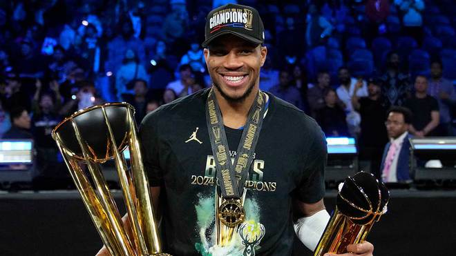 牛字母哥职业生涯10 大成就排名不仅仅是NBA荣誉满身(图3)