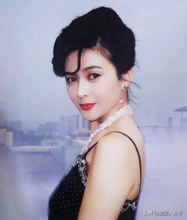 至今“无儿无女”的12位中老年女星未婚独居海外被丈夫抛弃(图10)