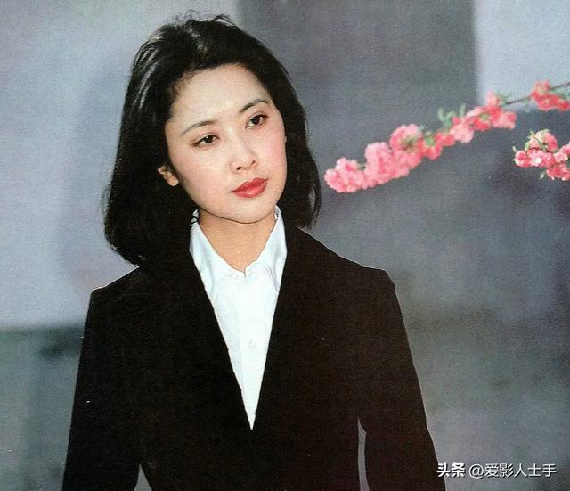 至今“无儿无女”的12位中老年女星未婚独居海外被丈夫抛弃(图15)